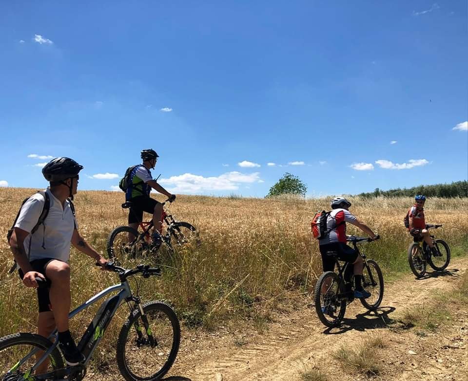 Tour in E-Bike sui colli Sanminiatesi